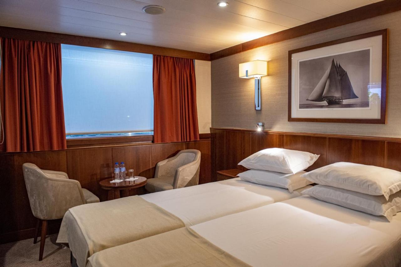 Douro Cruiser Hotel Вила Нова ди Гая Екстериор снимка